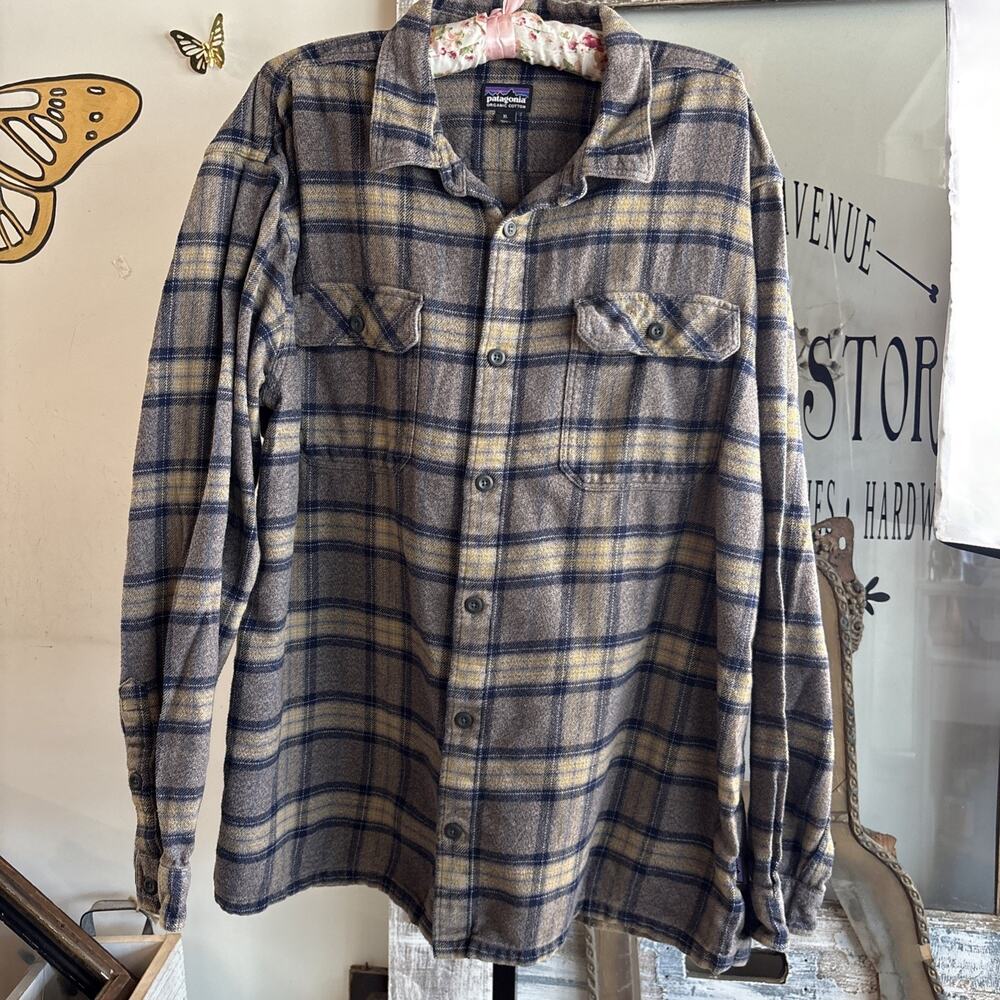 Men’s Patagonia Flannel Jacket Size XL